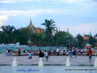 DSC 1794  Phnom-Penh Royal palace in background